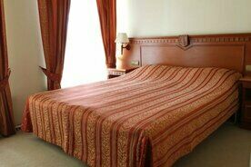 Двухместный номер Standard двуспальная кровать, Отель Garden House, Гатчина