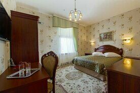 Двухместный номер Comfort двуспальная кровать, Бутик-отель 13 стульев, Петрозаводск