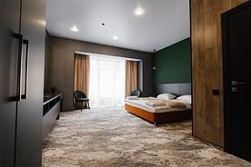 Двухместный номер Делюкс с балконом, Отель Dombay Winter Hall, Домбай