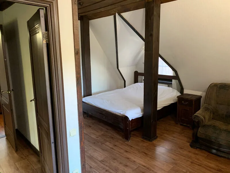 Коттедж 4-местный 2-этажный 3-комнатный