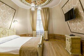 Двухместный люкс двуспальная кровать, Гостиница Барские Полати, Сергиев Посад