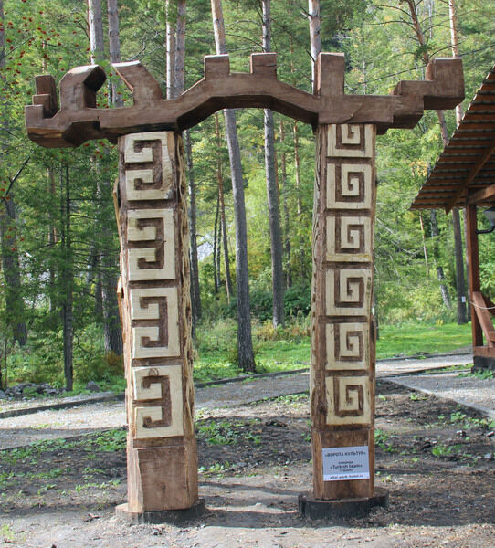 «Ворота культур», команда «Turkish team»  Улашу Дэхмэну, Озгюру Горэлу (Турция)