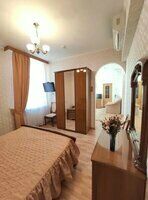 Двухместный семейный номер Standard двуспальная кровать, Отель Державный, Москва