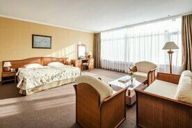 Двухместный полулюкс двуспальная кровать, Отель Arthurs Spa Hotel by Mercure, Мытищи