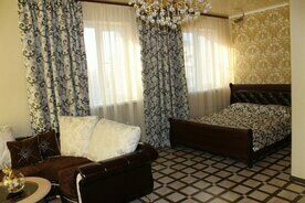 Одноместный полулюкс двуспальная кровать, Отель Сафари, Астрахань