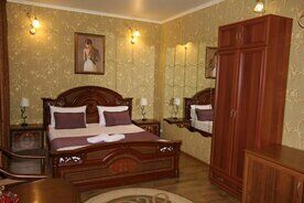 Двухместный семейный полулюкс двуспальная кровать, Гостиница Лефортовский дворик, Москва