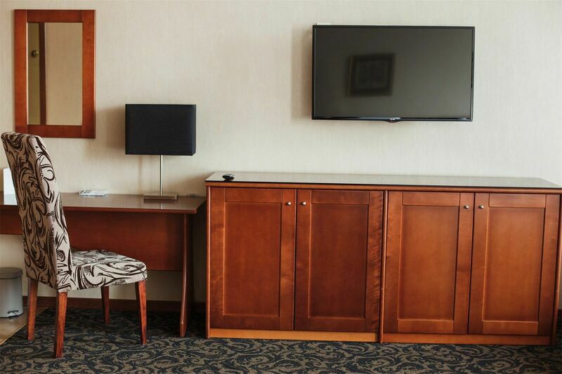 Бизнес 3-местный (DBL/TWIN, диван)