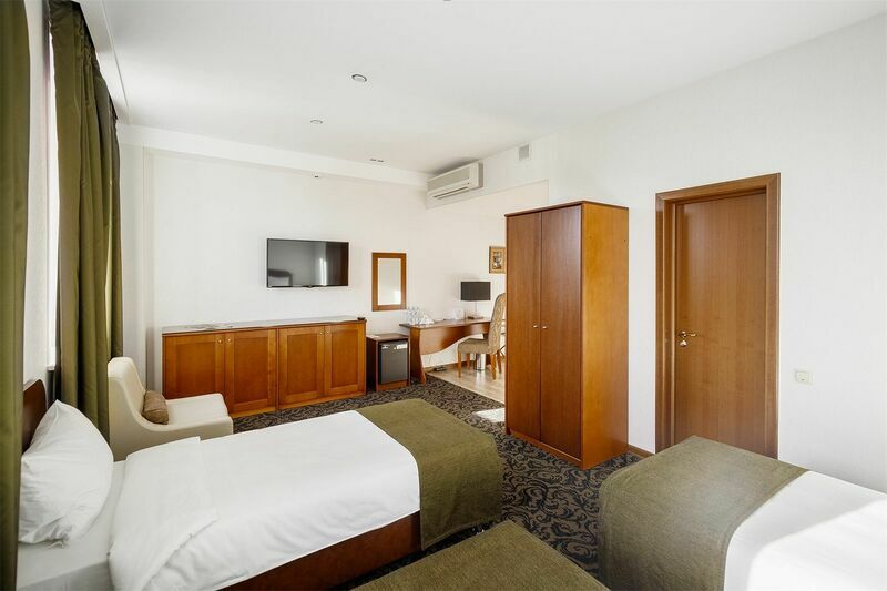 Стандартный 3-местный (3 кровати)