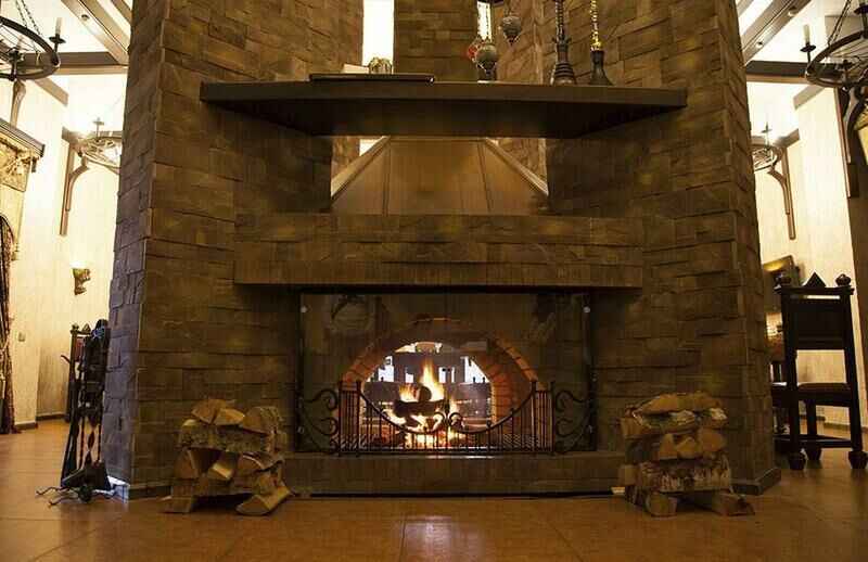 Каминный зал