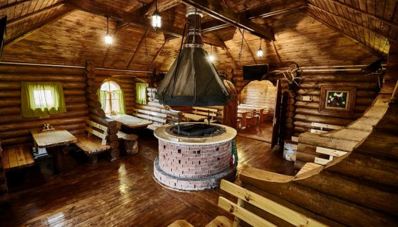 Кафе-бар «Охотничий домик»