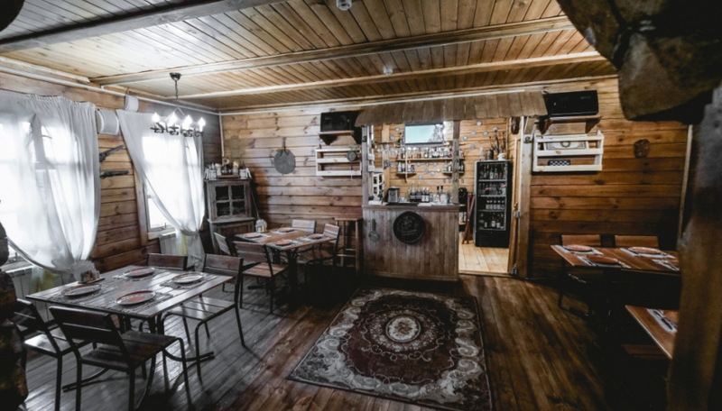 Кафе-бар «Охотничий домик»
