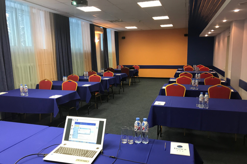 Конференц-зал на 90 человек