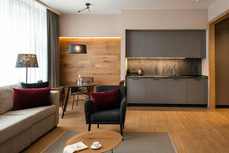 Сюит 2-местный 2-комнатный