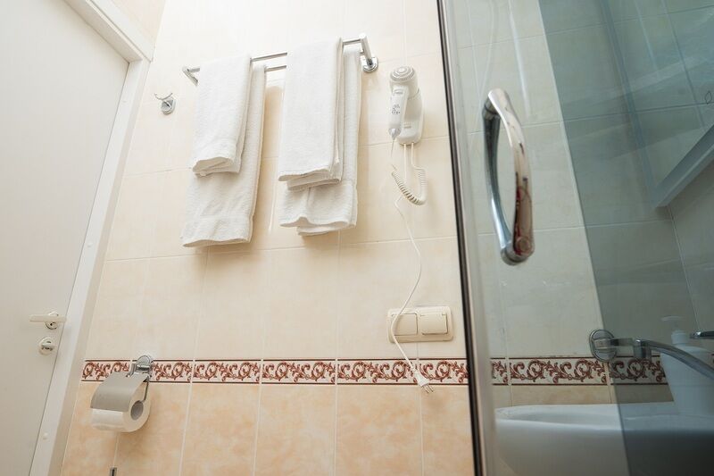 hotel_5458_1b6cd190b7f7dc39bf54a09d70a3a2d4