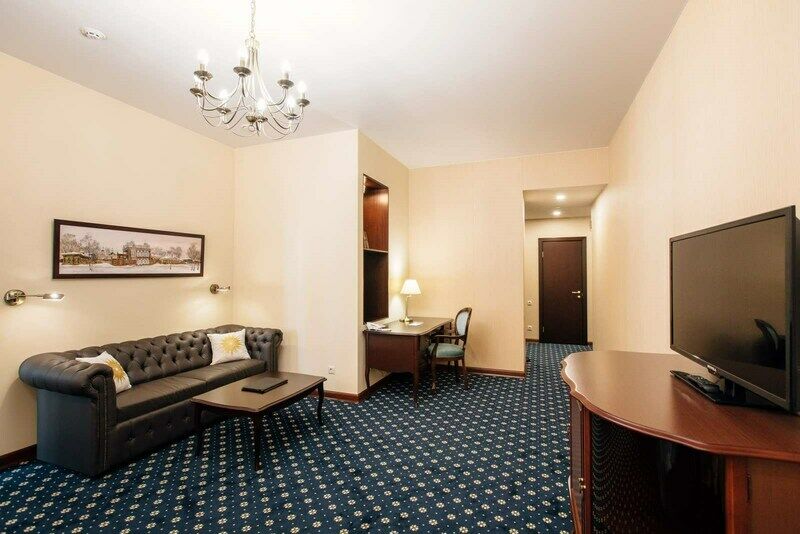 637097166443362250-c369b7d4-e820-4138-8f92-6a9e1b603240