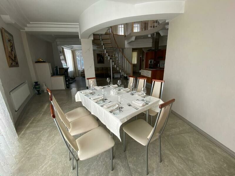 Коттедж VIP 8-местный 3-этажный