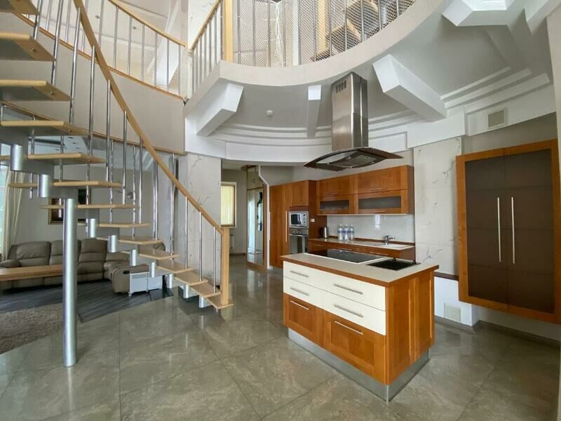 Коттедж VIP 8-местный 3-этажный