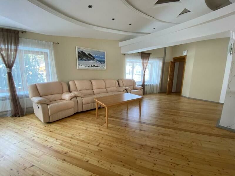 Коттедж VIP 8-местный 3-этажный