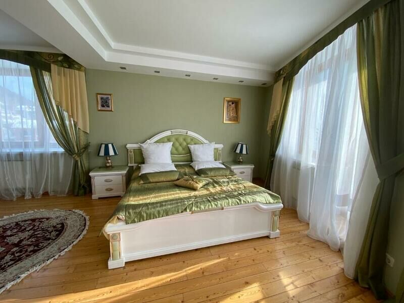 Коттедж VIP 8-местный 3-этажный