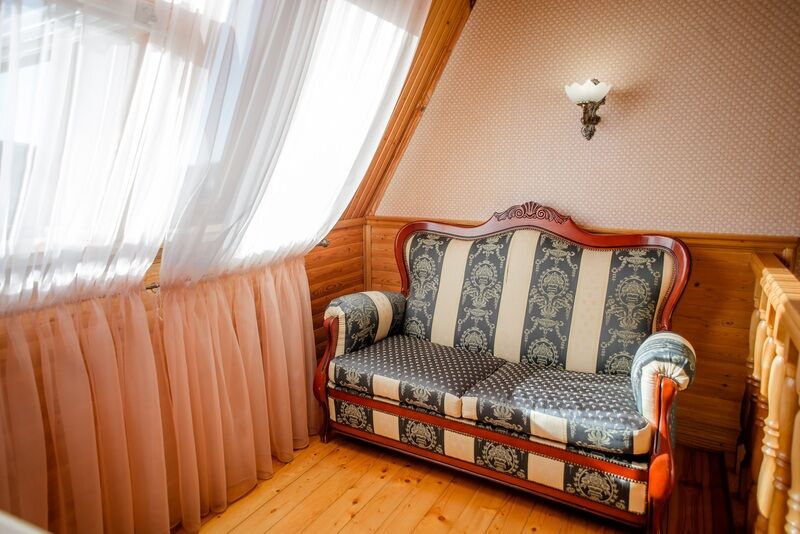 Люкс 2-местный 2-уровневый (Каминный, с малой гостиной)