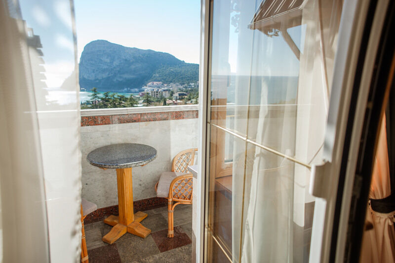 Люкс 2-местный 2-уровневый (Лев Голицын)