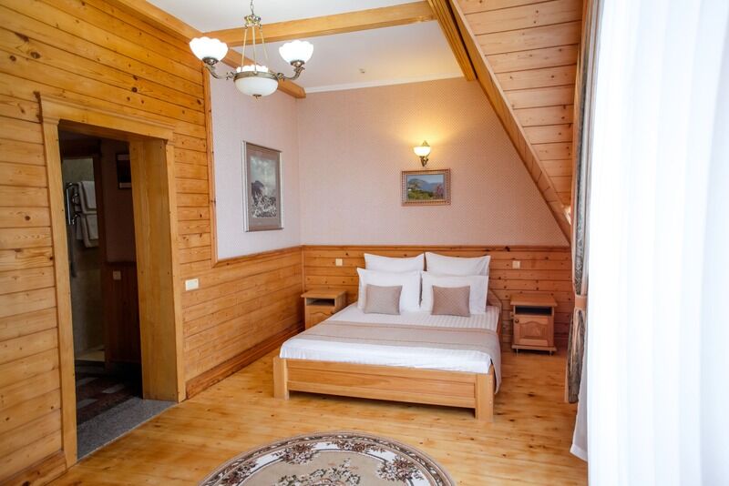 Стандартный 2-местный (DBL, боковой вид на море)