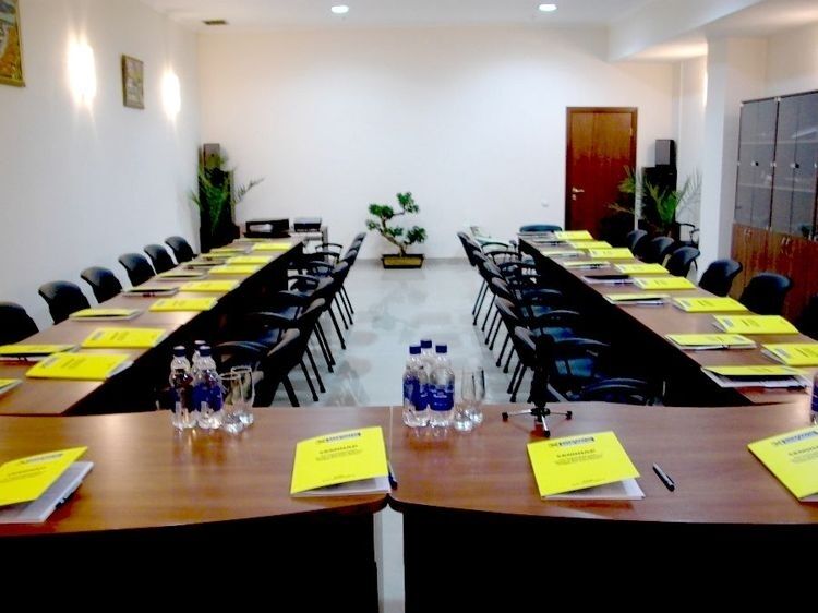 Конференц зал на 100-110 мест