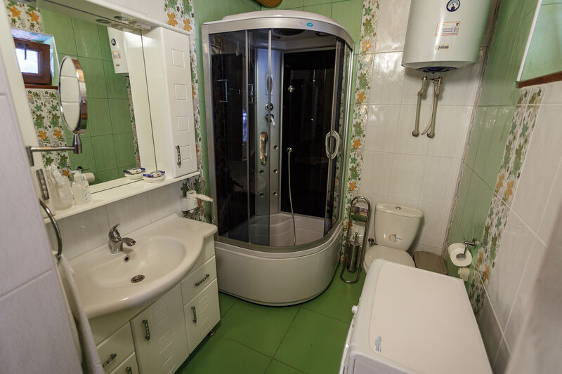 Люкс 3-местный 3-комнатный (в Зеркальном срубе)