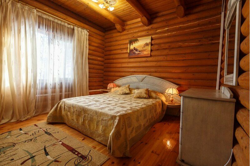 Люкс 3-местный 3-комнатный (в отдельно стоящем срубе