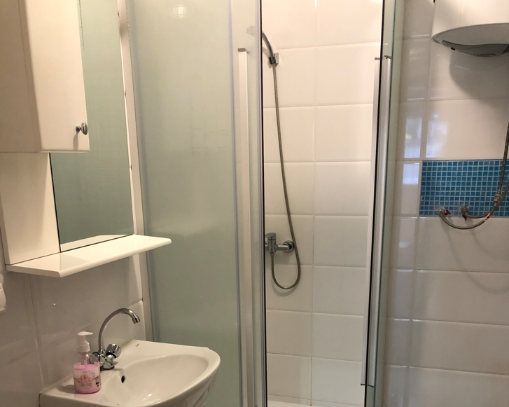 Стандартный 6-местный 2-комнатный №6