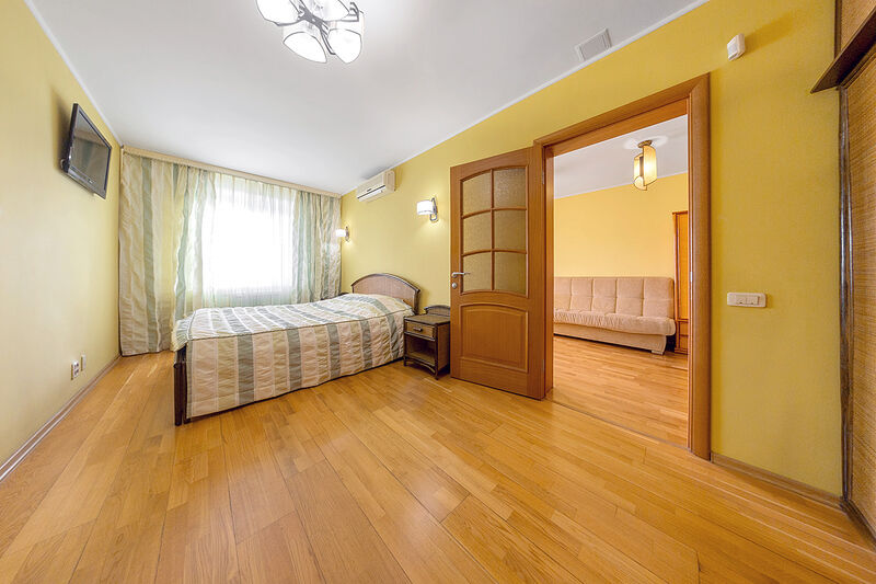 Апартаменты 5-местный 4-комнатный (70 кв. м) | InnHome Апартаменты на Воровского, Челябинская область