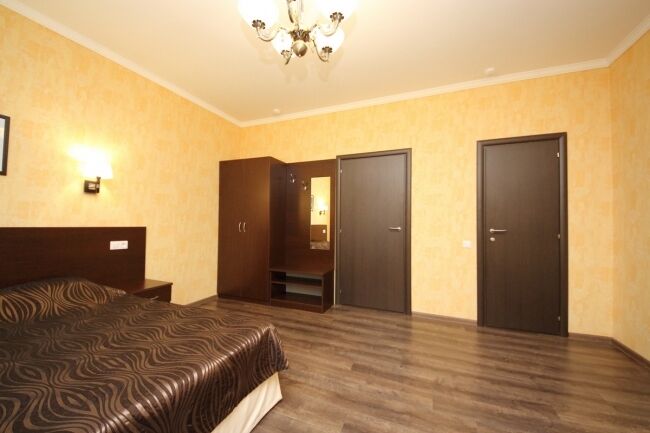 Стандартный 4-местный 2-комнатный