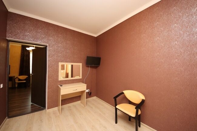 Стандартный 4-местный 2-комнатный