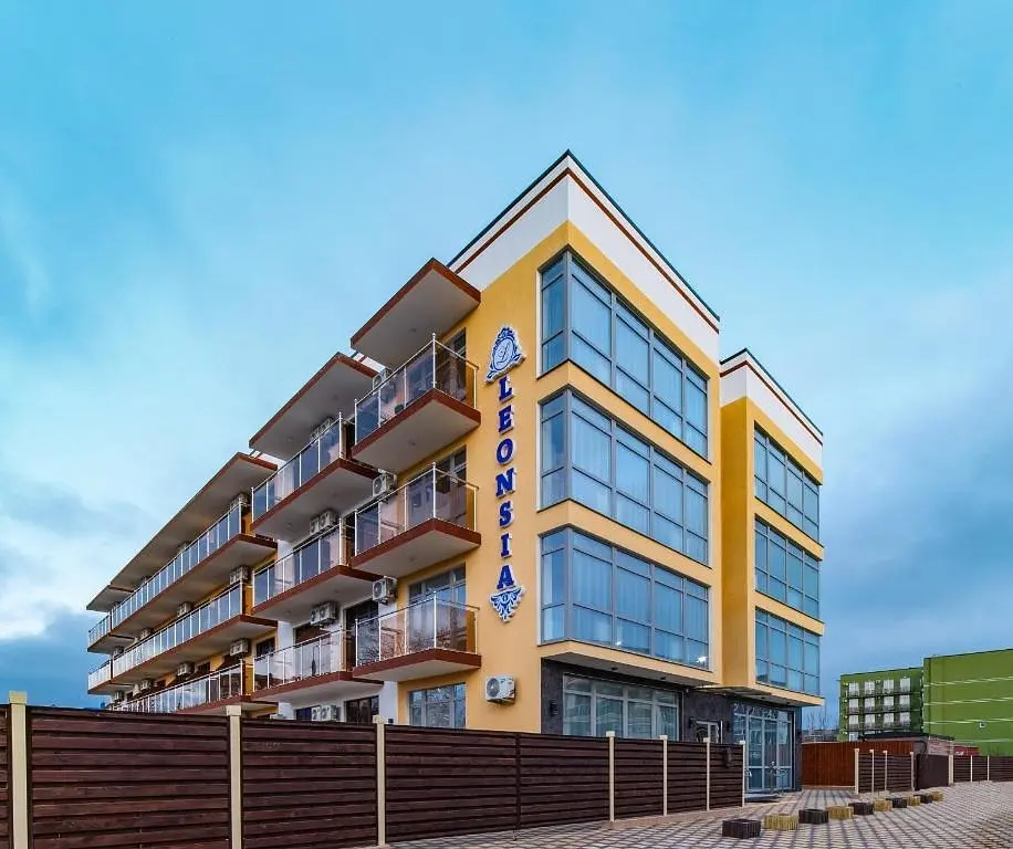 Отель Leonsia Family Hotel, Витязево, Краснодарский край