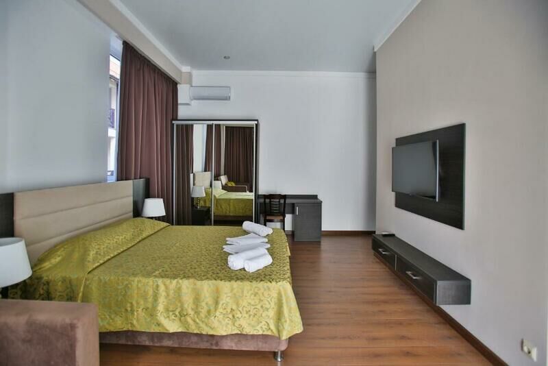 Студия 4-местный (вид на горы)