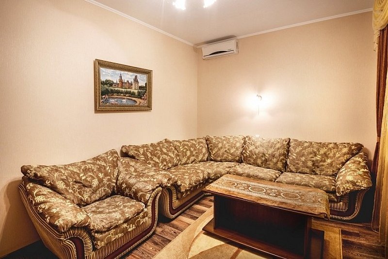 Люкс 2-местный 3-комнатный (с джакузи)