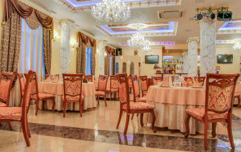 Средний зал