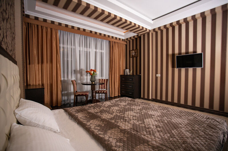 Апартаменты 5-местные (с кухней)