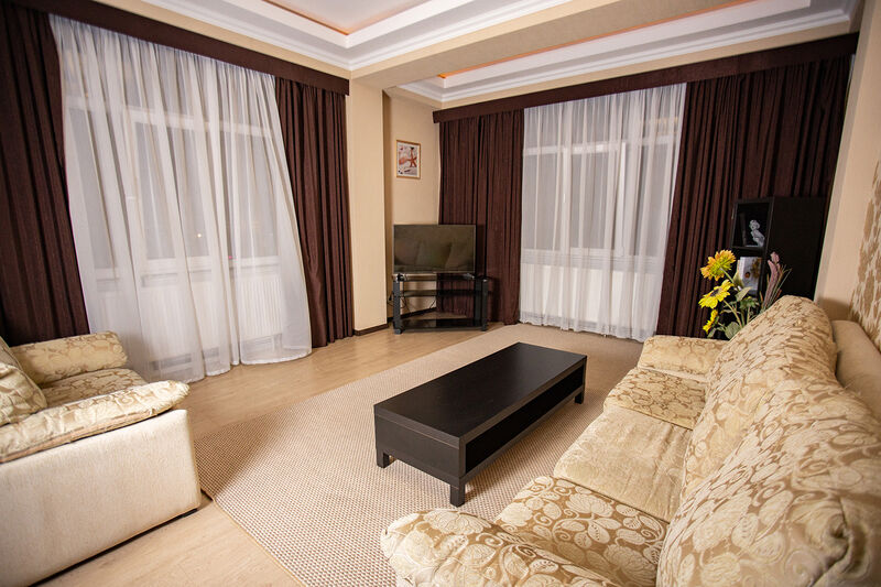 Апартаменты 5-местные (с кухней)