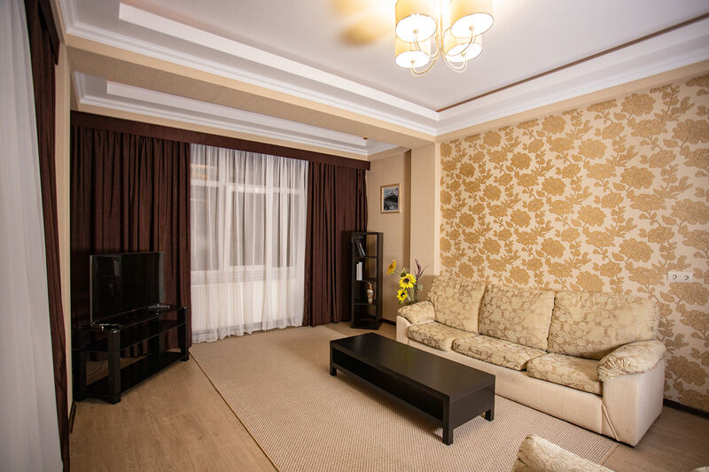 Апартаменты 5-местные (с кухней)