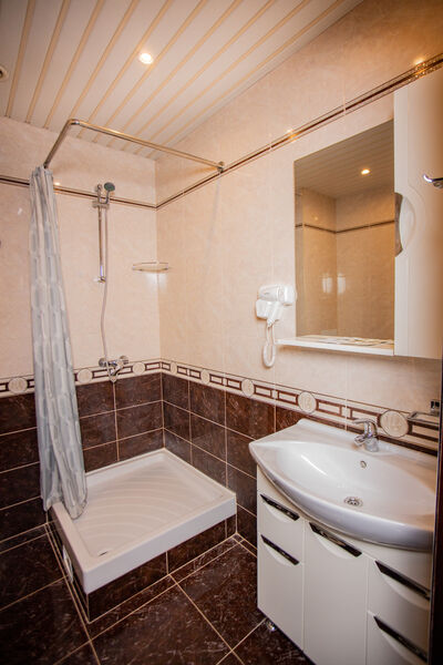 Апартаменты 5-местные (с кухней)