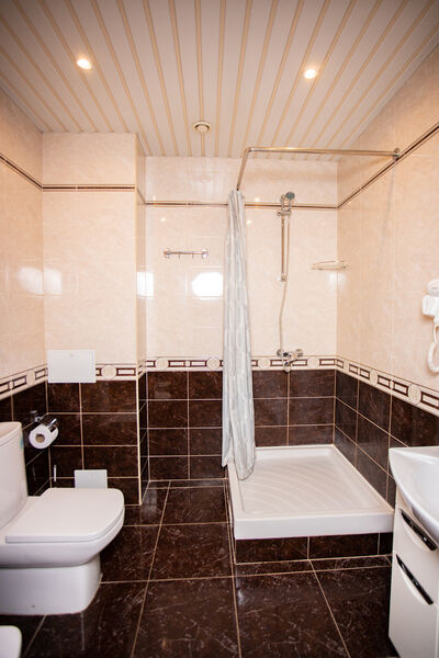 Апартаменты 5-местные (с кухней)