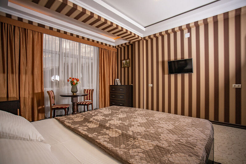 Апартаменты 5-местные (с кухней)