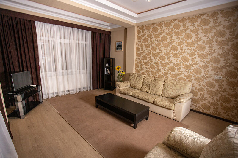 Апартаменты 5-местные (с кухней)