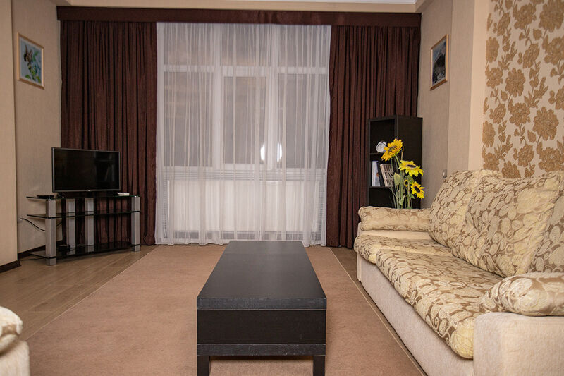 Апартаменты 5-местные (с кухней)