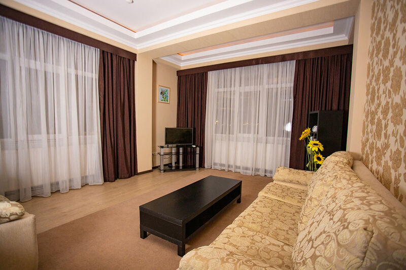 Апартаменты 5-местные (с кухней)