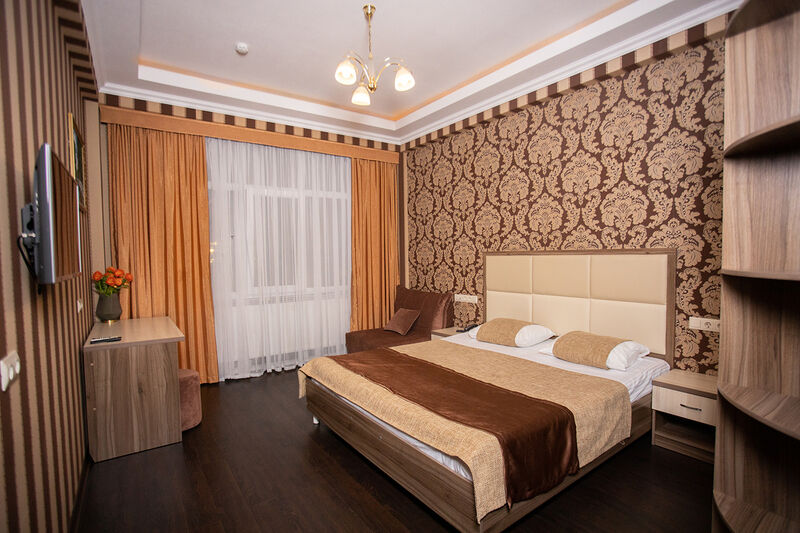 Стандартный 3-местный (вид во двор)