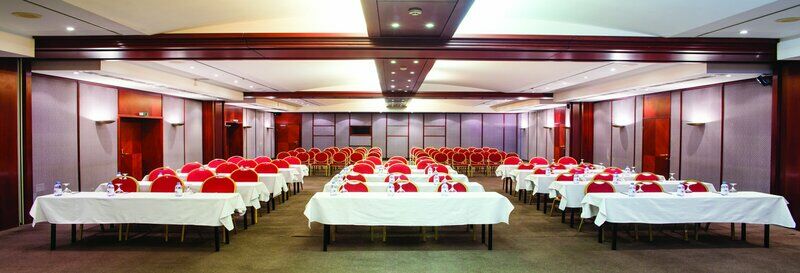 Бальный зал