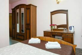 Стандарт 2-местный с балконом, Отель Кавказ, Лазаревское
