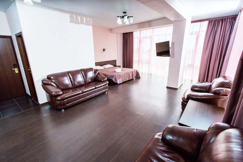 Семейный Студия 4-местный